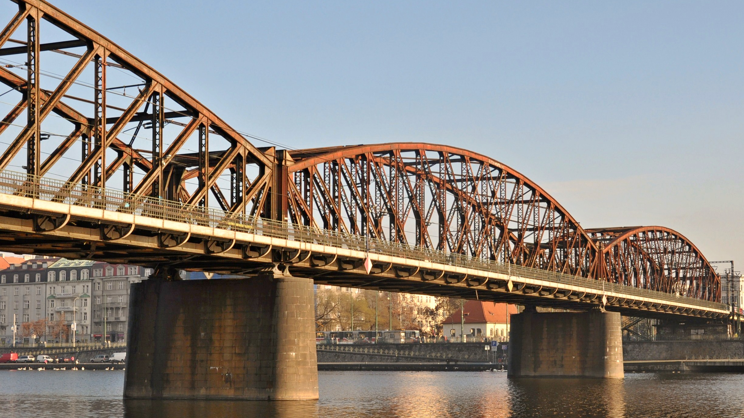 Aktuální stav železničního mostu pod Vyšehradem